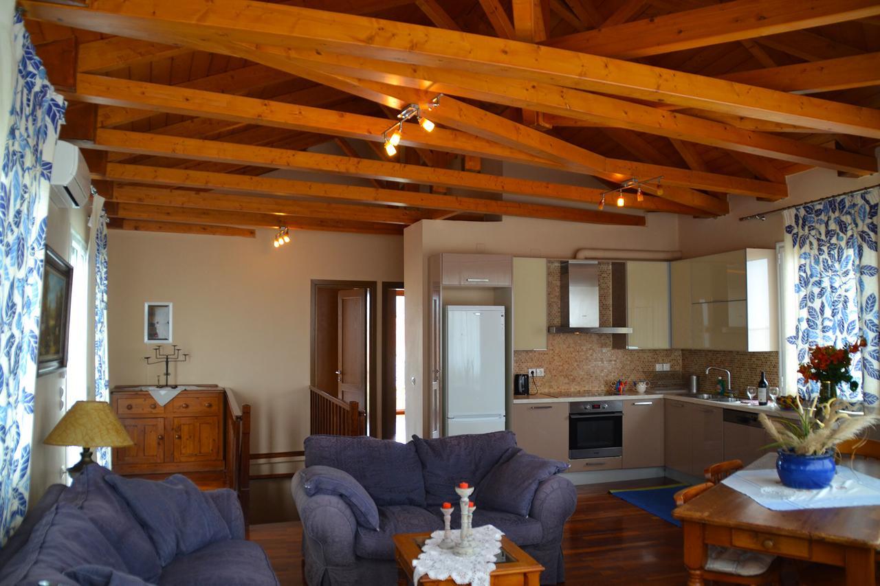 Seaview Kaposantes Apartments Lefkada City ภายนอก รูปภาพ